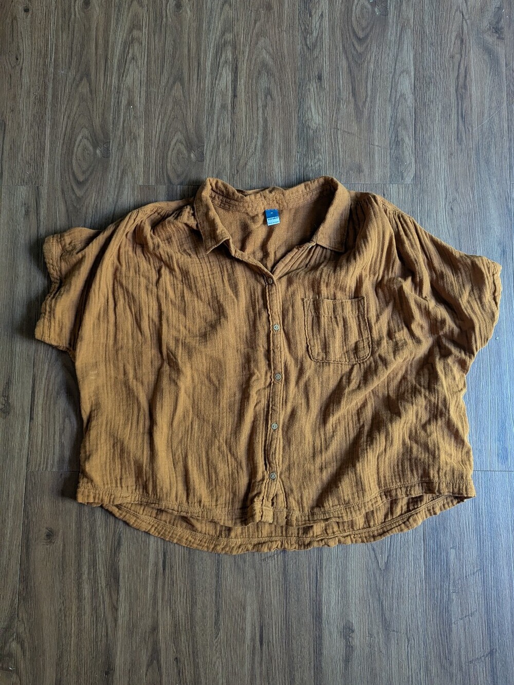 Old Navy Short-Sleeve Button Down Top in Mustard Sz M